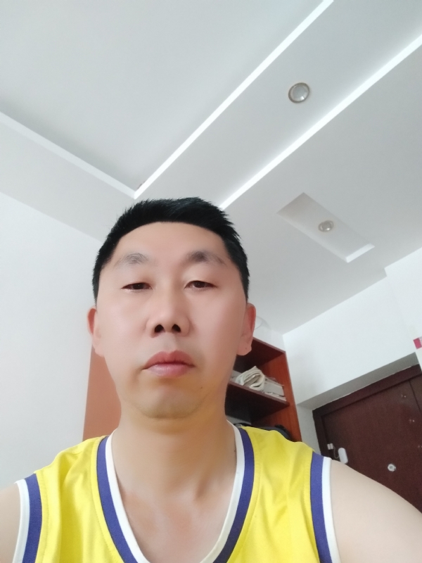 写尽半生纸上酸的第一张照片--曲靖交友中心